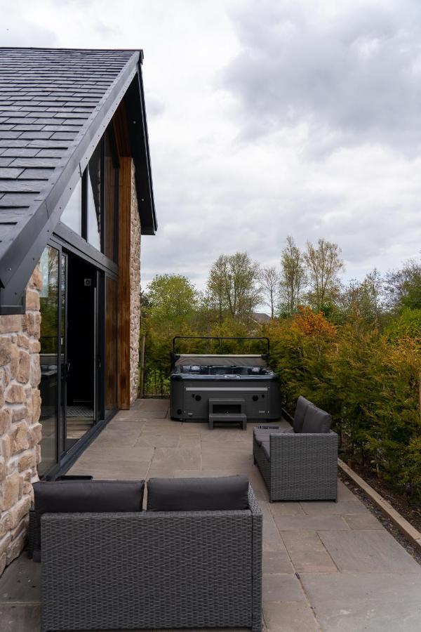 Plas Coch Luxury Barn Лланддейниолен Экстерьер фото